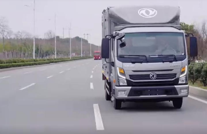 大6米藍(lán)牌極限車(chē)，東風(fēng)多利卡康陸威震撼來(lái)襲！